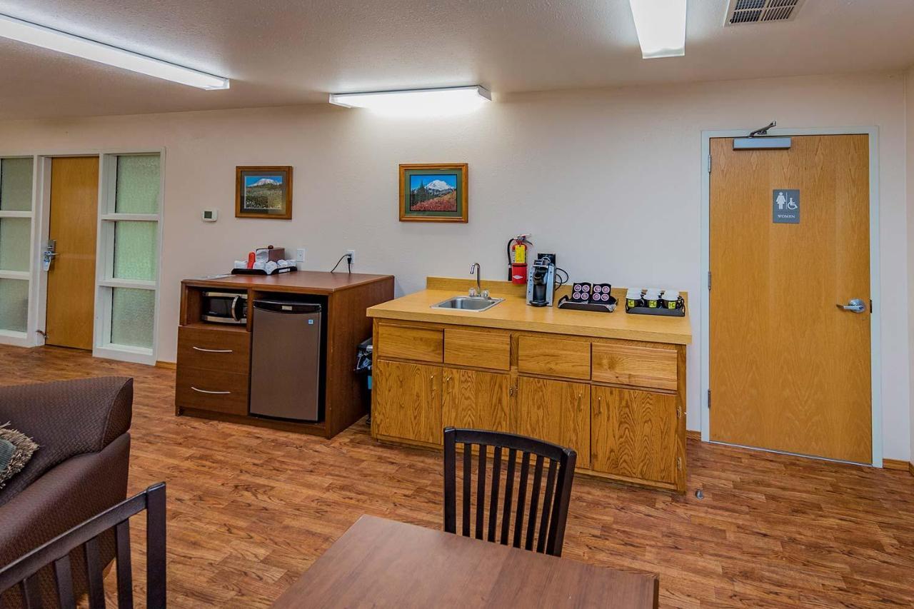 Nisqually Lodge Ashford Buitenkant foto